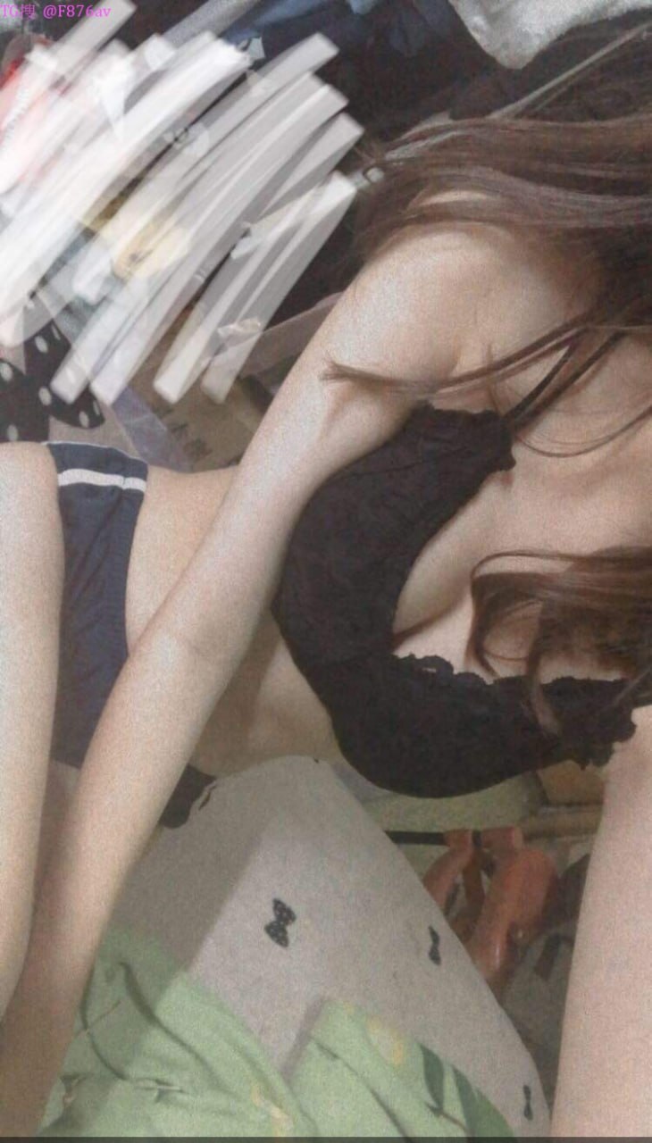 Giải thưởng của một vụ cược là được phang bunny colby